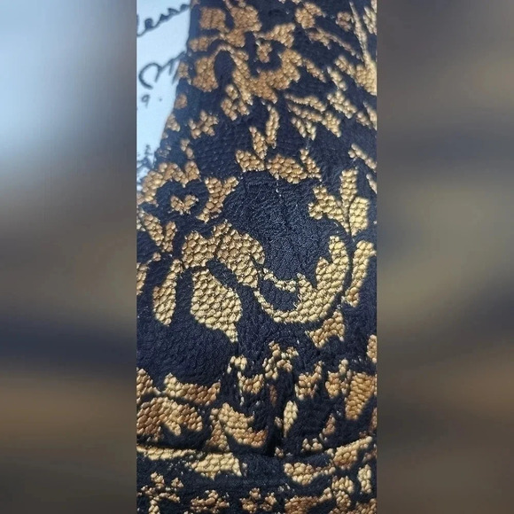 Coldwater Creek Womens Sz Small Gold Black Lace Overlay Floral Surplice Blouse - Picture 8 of 16
